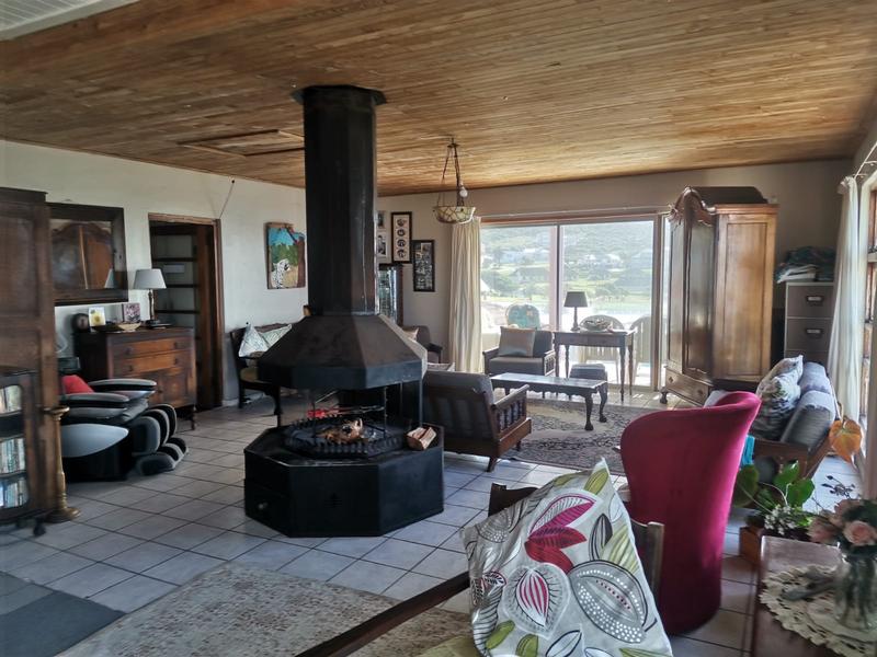 8 Bedroom Property for Sale in Jongensfontein Western Cape